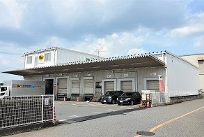 ⑧【冷蔵倉庫E棟】<br /><br>
<span style="color:#B22222">567㎡/172坪 【貸与中】</span>